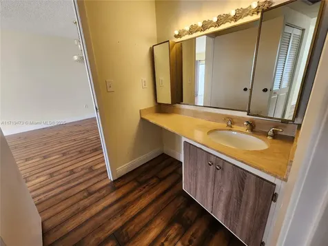 300 Bayview Drive Sunny Isles Beach FL 33160