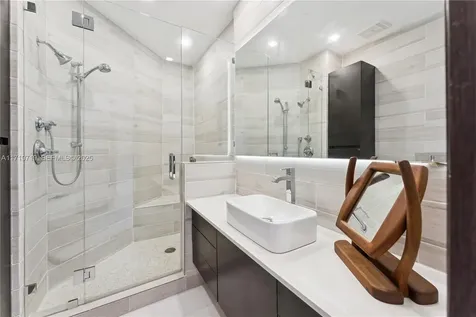 3700 Island Boulevard Aventura FL 33160