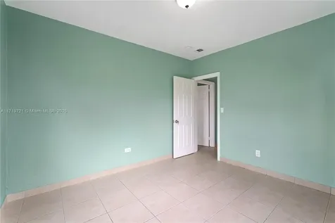 2023 NE 180th Street North Miami Beach FL 33162