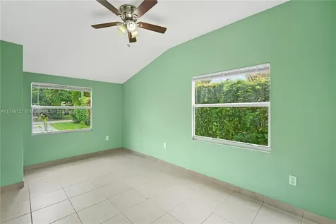 2023 NE 180th Street North Miami Beach FL 33162