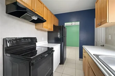 2023 NE 180th Street North Miami Beach FL 33162