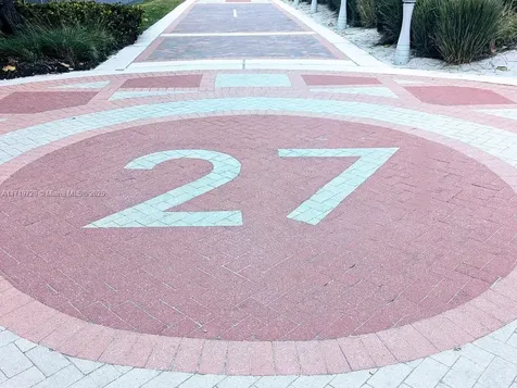 2655 Collins Avenue Miami Beach FL 33140