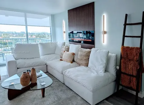 2655 Collins Avenue Miami Beach FL 33140