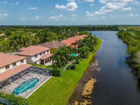 930 Lavender Circle Weston FL 33327