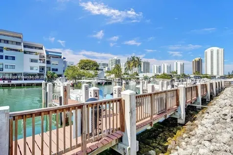 Sunny Isles Beach FL 33160