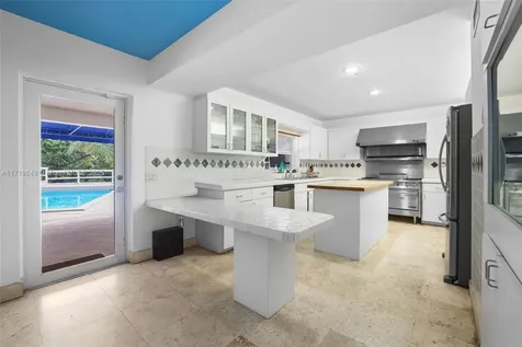 8390 SW 94th Street Miami FL 33156