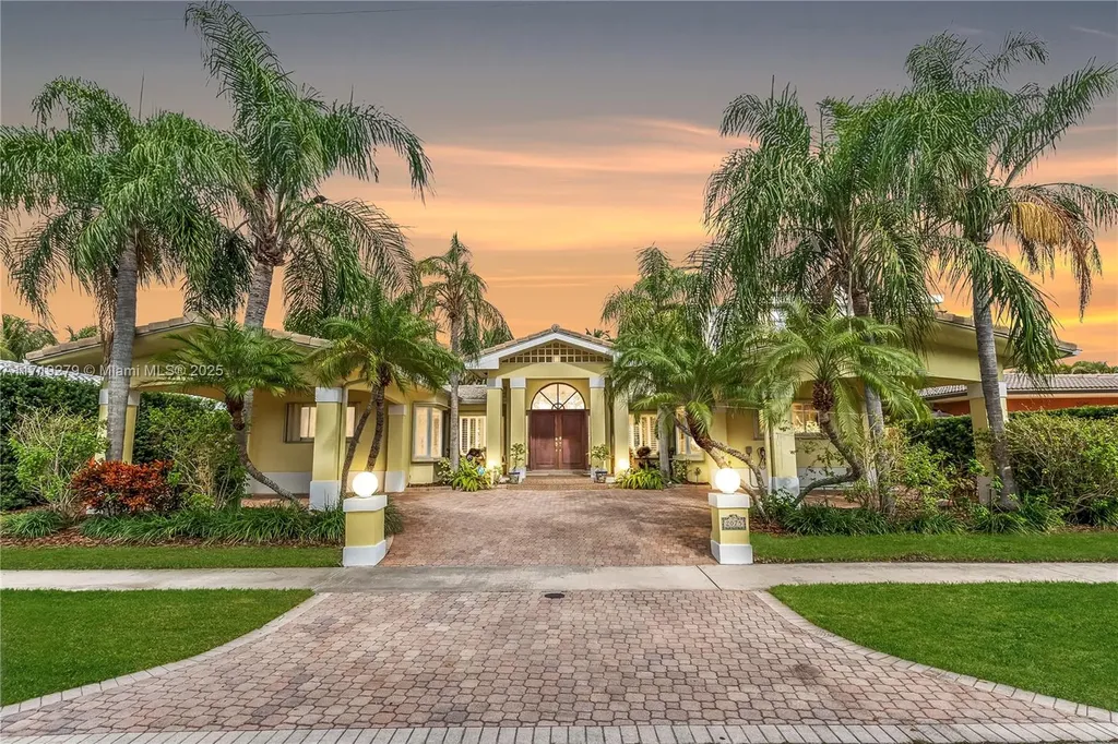 2075 Arch Creek Drive North Miami FL 33181