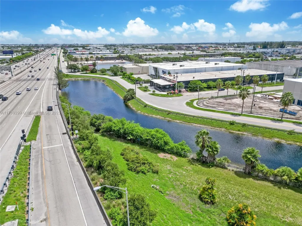 4101 NW 77th Avenue Miami FL 33166