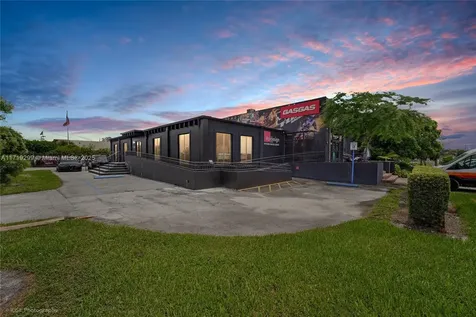 4101 NW 77th Avenue Miami FL 33166