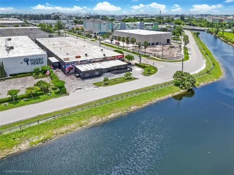 4101 NW 77th Avenue Miami FL 33166