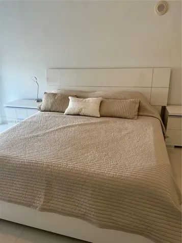 16001 Collins Avenue Sunny Isles Beach FL 33160