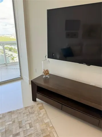 16001 Collins Avenue Sunny Isles Beach FL 33160