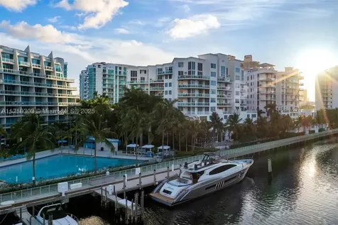 2950 NE 188th Street Aventura FL 33180