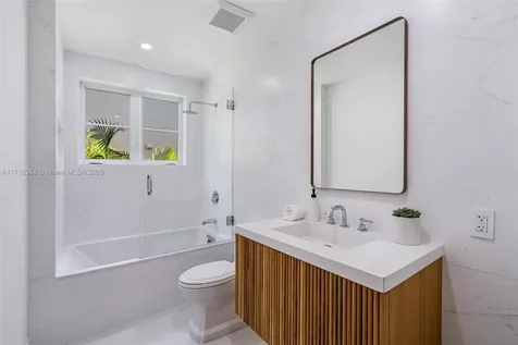 1023 Venetia Avenue Coral Gables FL 33134