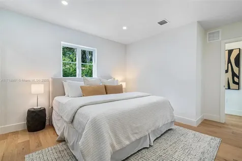 1023 Venetia Avenue Coral Gables FL 33134