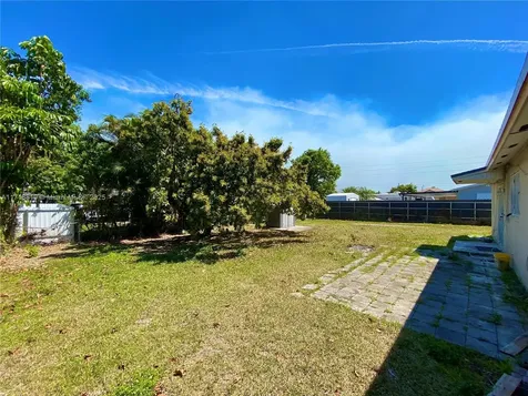 27905 SW 132nd Avenue Homestead FL 33032