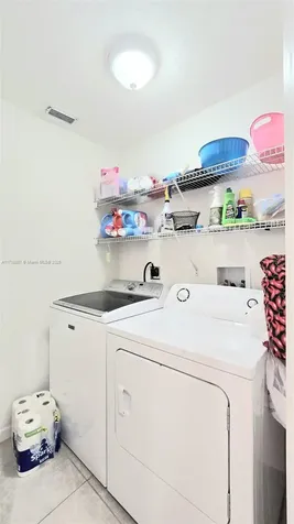423 SW Byron Street Port St. Lucie FL 34983