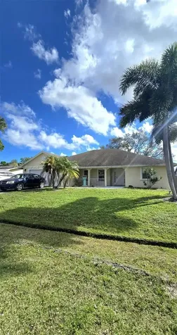 423 SW Byron Street Port St. Lucie FL 34983