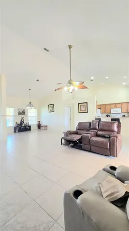 423 SW Byron Street Port St. Lucie FL 34983