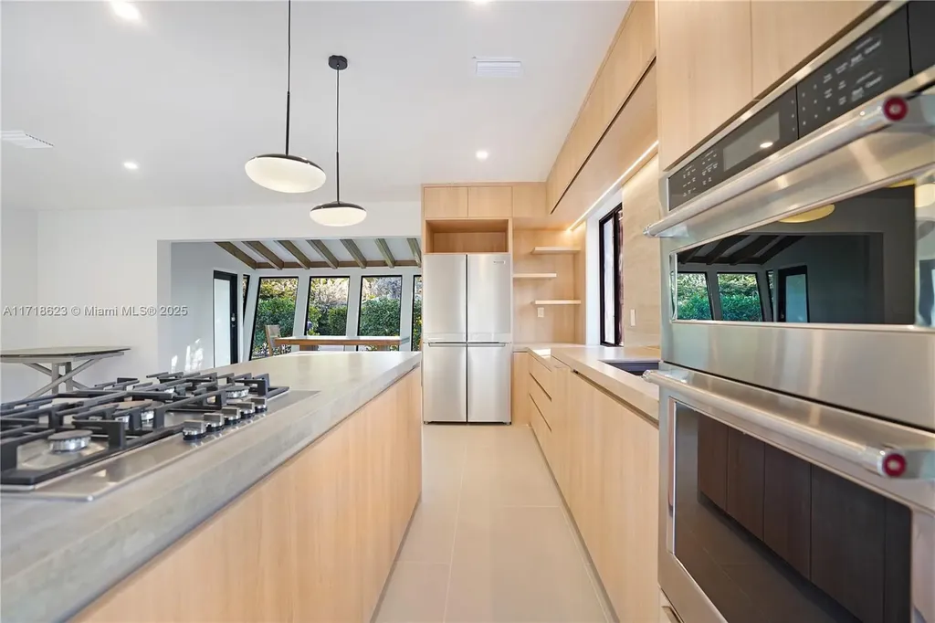 1645 NE 7th Place Fort Lauderdale FL 33304