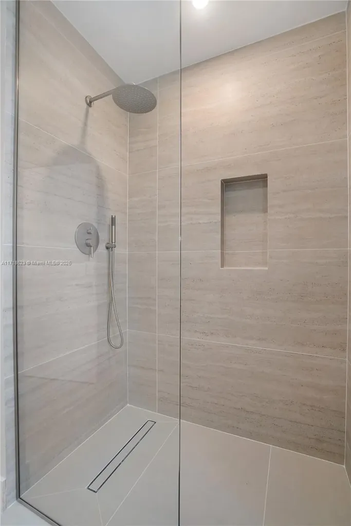 1645 NE 7th Place Fort Lauderdale FL 33304