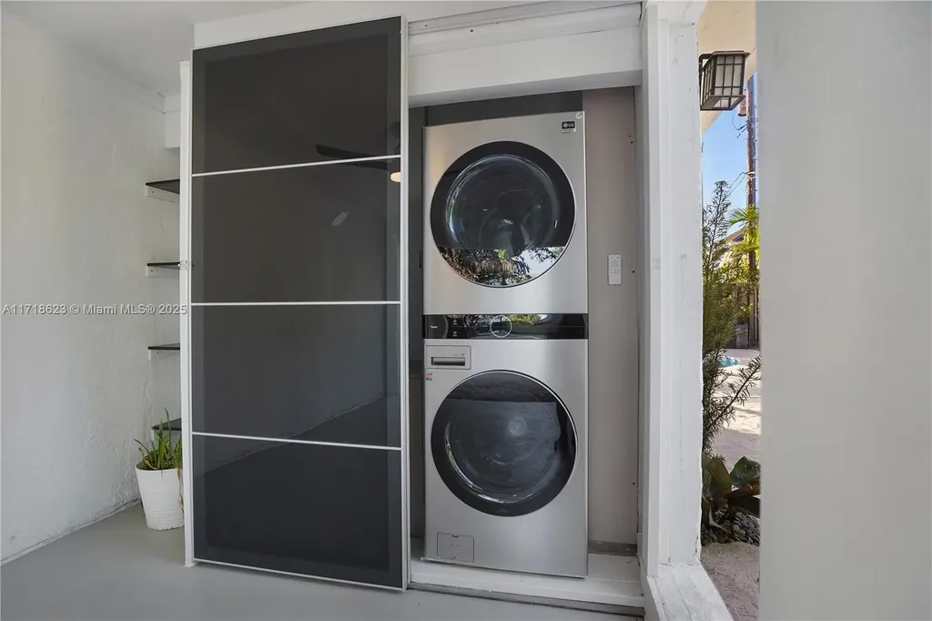 1645 NE 7th Place Fort Lauderdale FL 33304