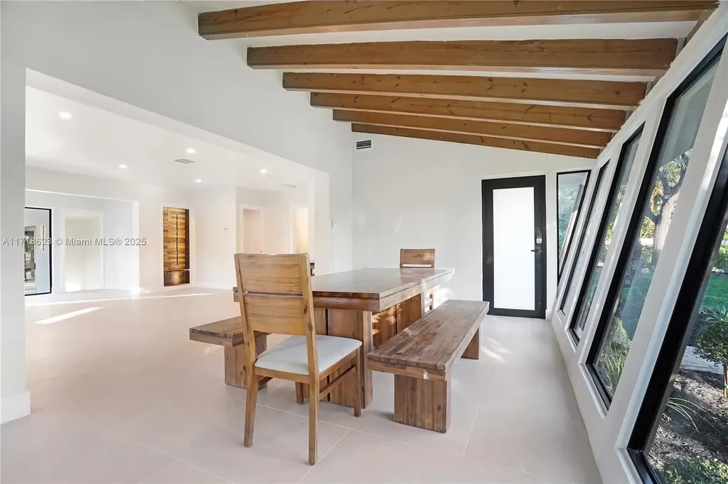 1645 NE 7th Place Fort Lauderdale FL 33304