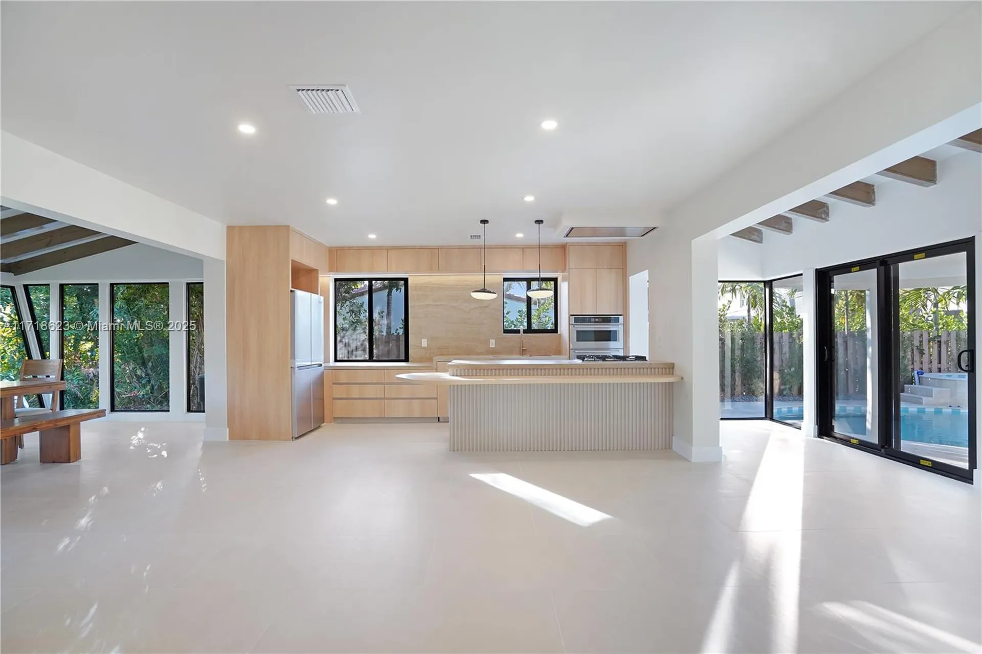 1645 NE 7th Place Fort Lauderdale FL 33304