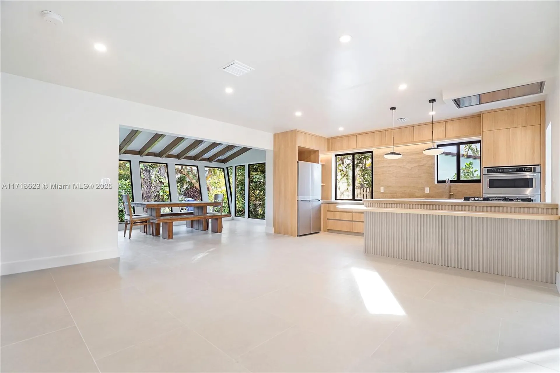 1645 NE 7th Place Fort Lauderdale FL 33304