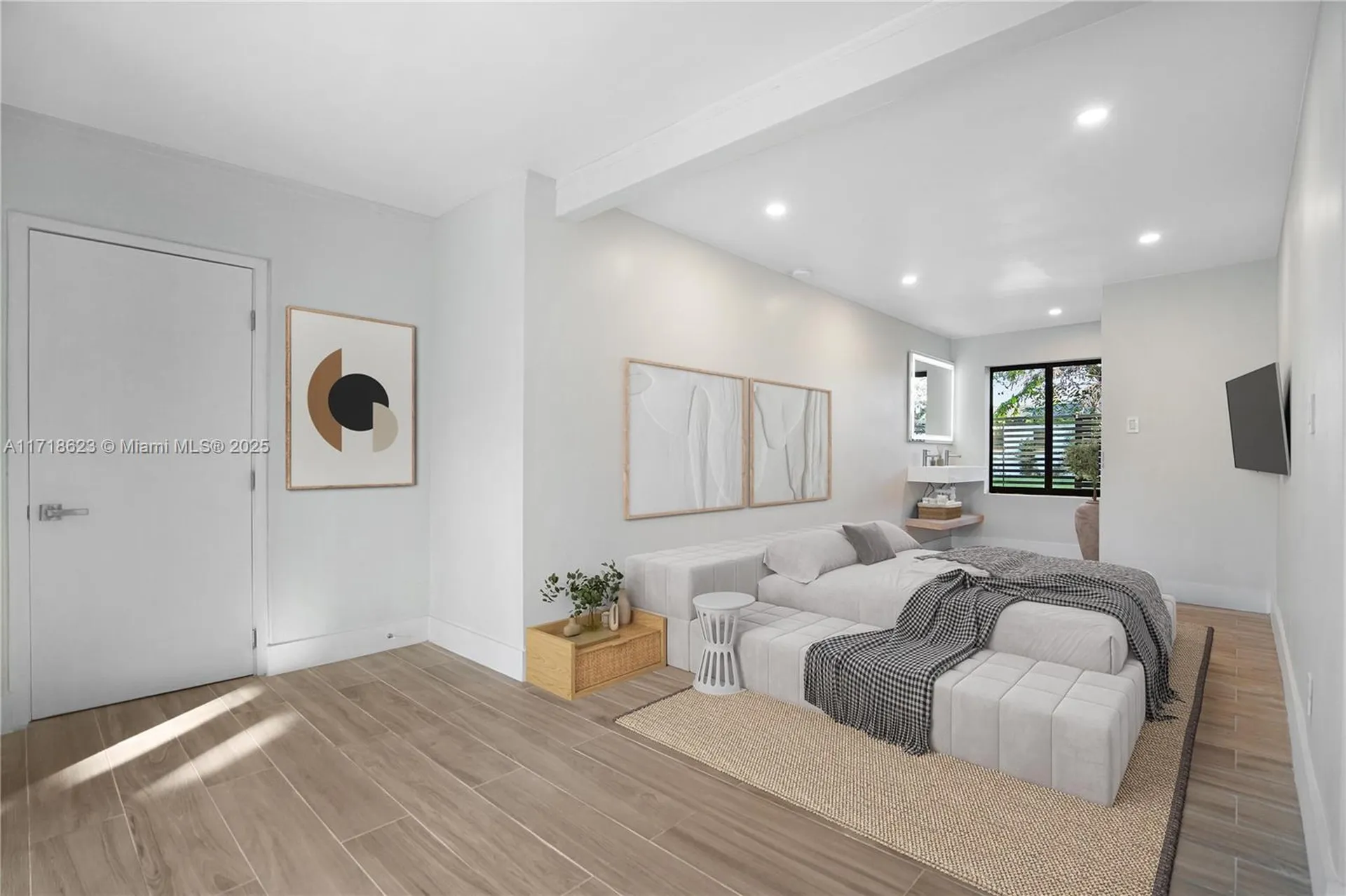 1645 NE 7th Place Fort Lauderdale FL 33304