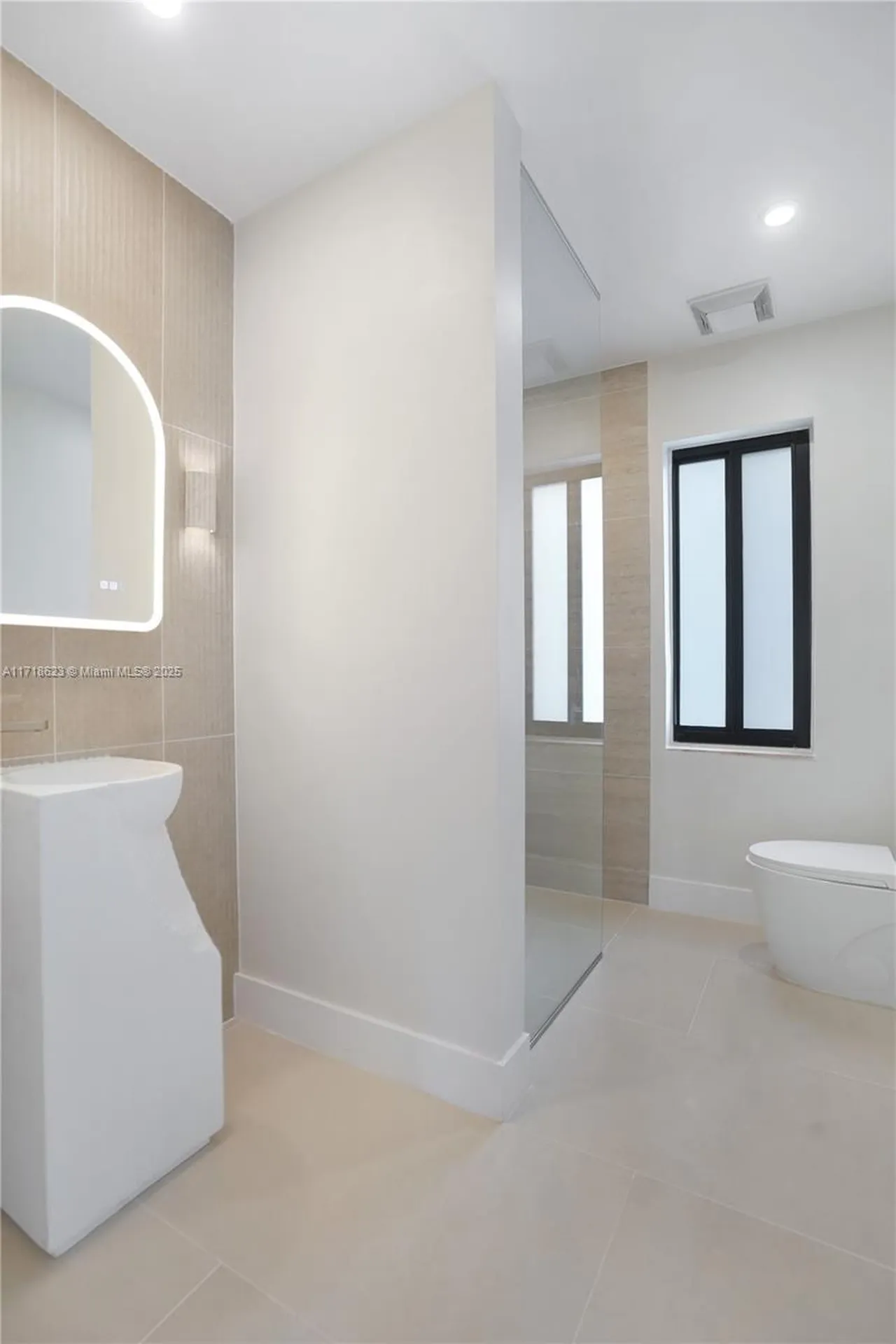 1645 NE 7th Place Fort Lauderdale FL 33304