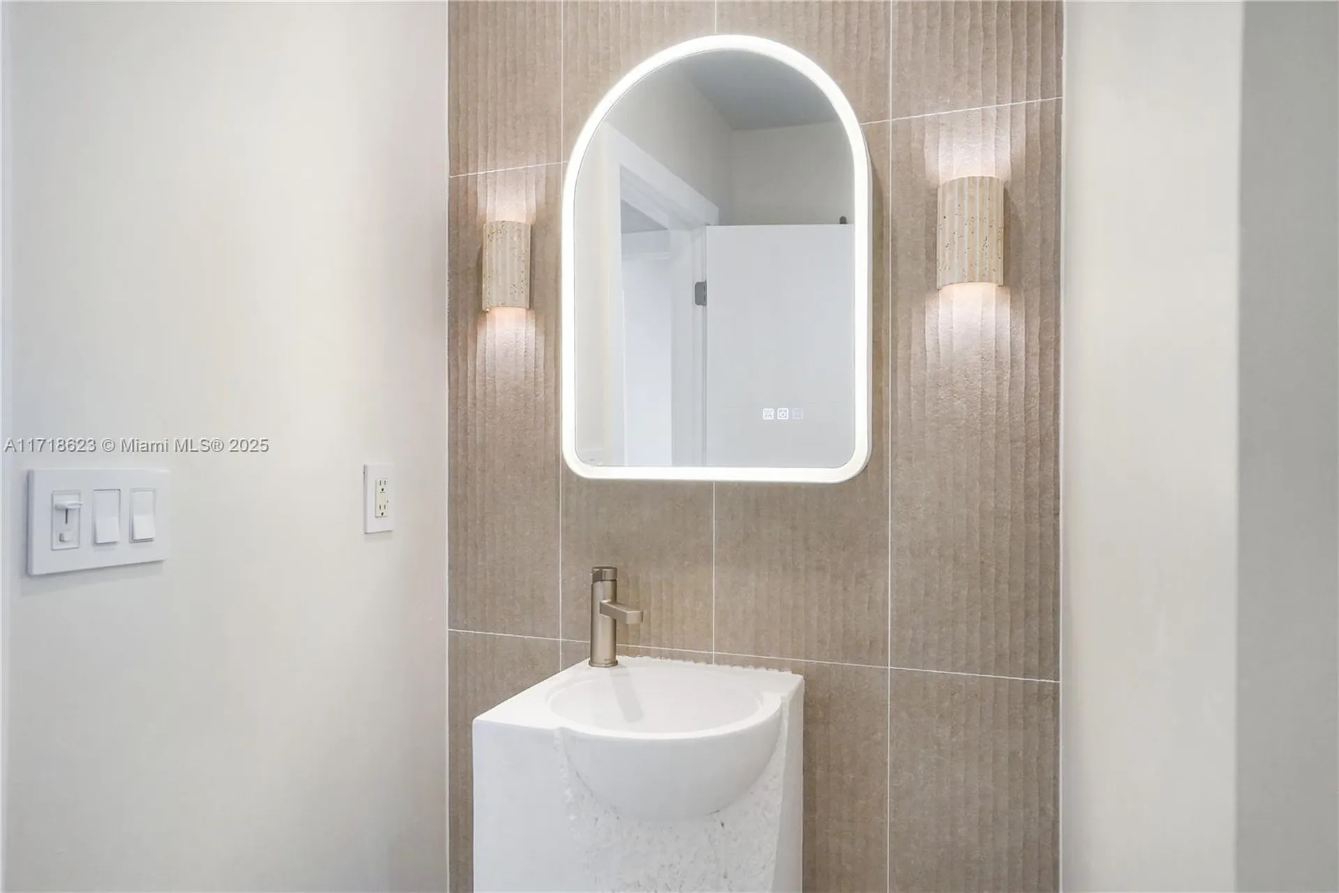 1645 NE 7th Place Fort Lauderdale FL 33304