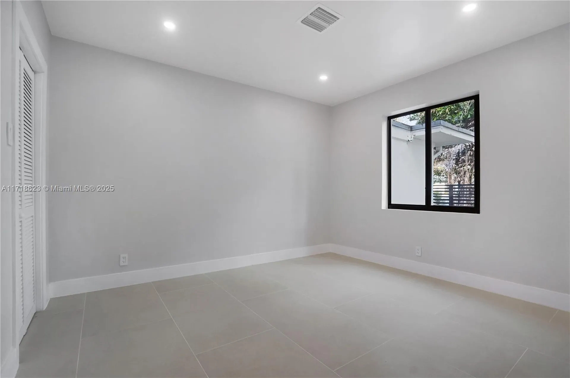 1645 NE 7th Place Fort Lauderdale FL 33304