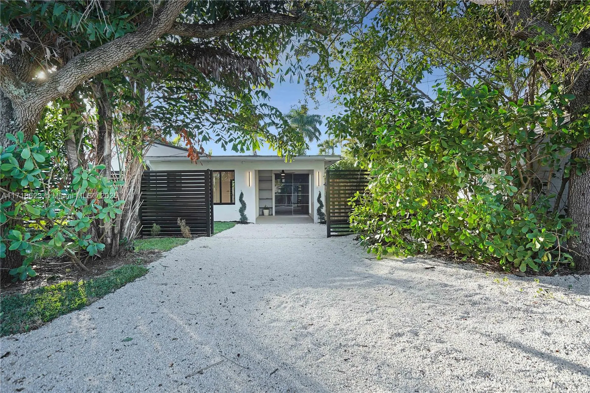 1645 NE 7th Place Fort Lauderdale FL 33304