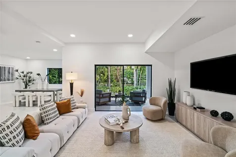 3515 E Fairview Street Miami FL 33133