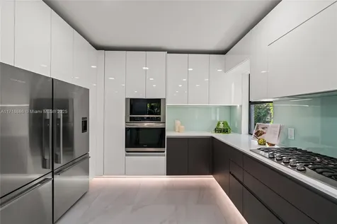 3515 E Fairview Street Miami FL 33133