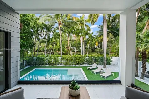 3515 E Fairview Street Miami FL 33133