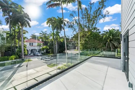 3515 E Fairview Street Miami FL 33133