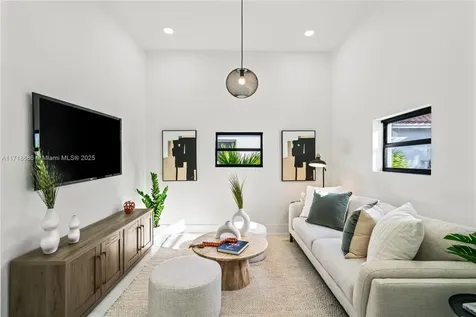 3515 E Fairview Street Miami FL 33133