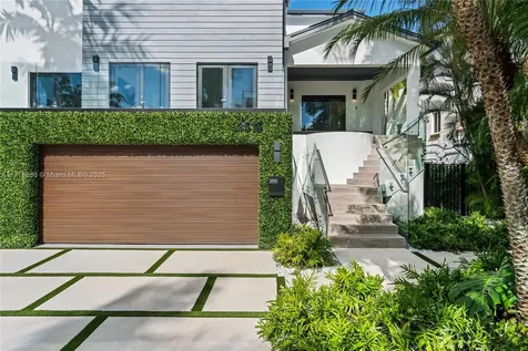 3515 E Fairview Street Miami FL 33133
