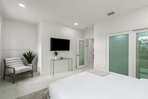 3515 E Fairview Street Miami FL 33133