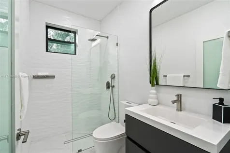 3515 E Fairview Street Miami FL 33133