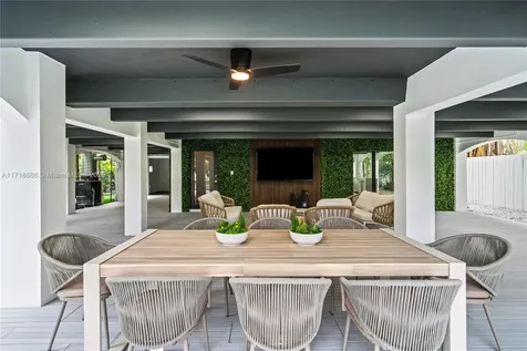 3515 E Fairview Street Miami FL 33133