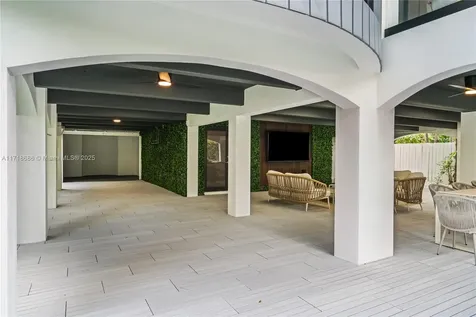3515 E Fairview Street Miami FL 33133