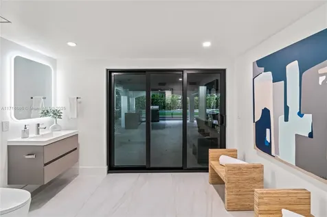 3515 E Fairview Street Miami FL 33133