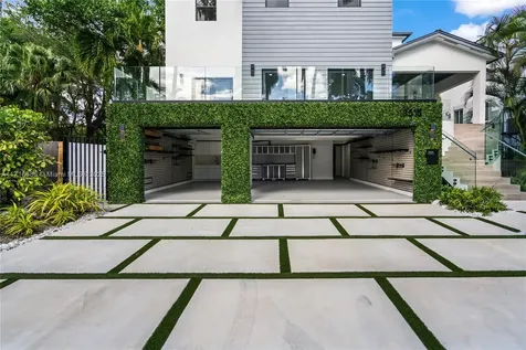 3515 E Fairview Street Miami FL 33133