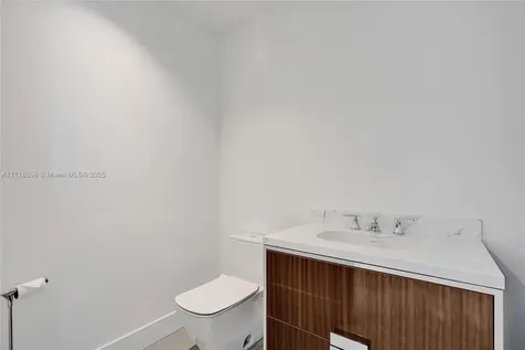 15701 Collins Avenue Sunny Isles Beach FL 33160