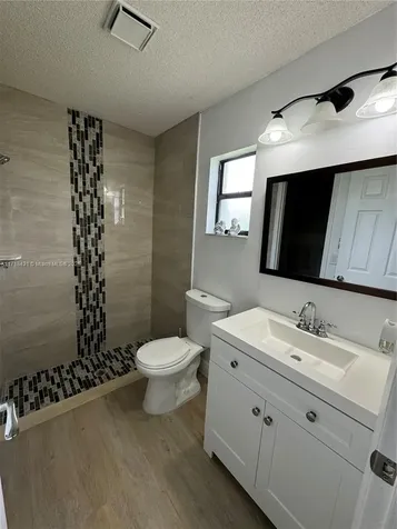 529 Aston Martin Drive Sebring FL 33872