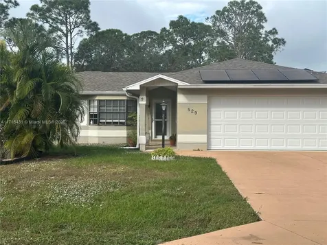 529 Aston Martin Drive Sebring FL 33872
