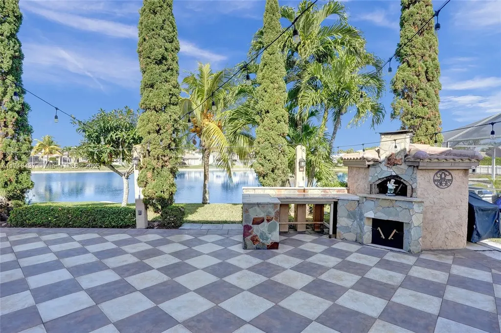 12325 NW 55th Street Coral Springs FL 33076